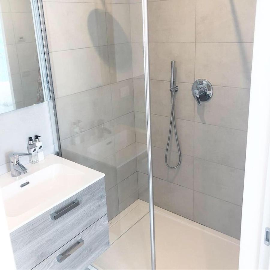 Ulivi Luxury Loft & Pool - The House Of Travelers Apartamento Carate Urio Exterior foto
